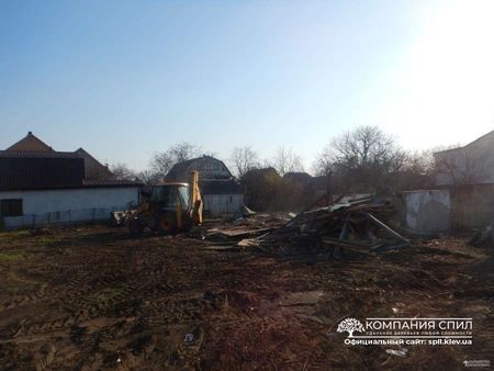 Демонтаж старого дома