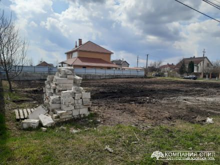 Розчищення ділянки під будівництво