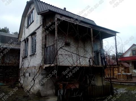 Демонтаж дачного будинку / компанія Спил